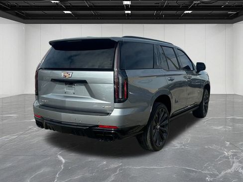 Used 2025 Cadillac Escalade V w/ LPO, Floor Liner Package image 10