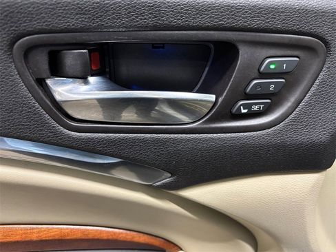 Used 2017 Acura MDX SH-AWD w/ Advance Package image 12