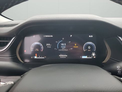 Used 2024 Jeep Grand Cherokee Limited w/ Black Appearance Package image 37