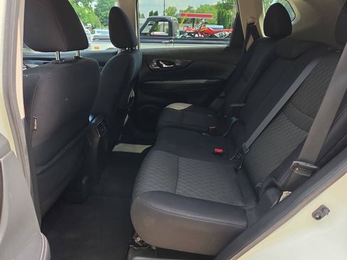 Used 2019 Nissan Rogue S w/ Special Edition Package AWD/4WD image 16