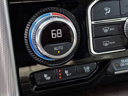 Used 2022 GMC Yukon Denali w/ Denali Ultimate Package AWD/4WD image 22