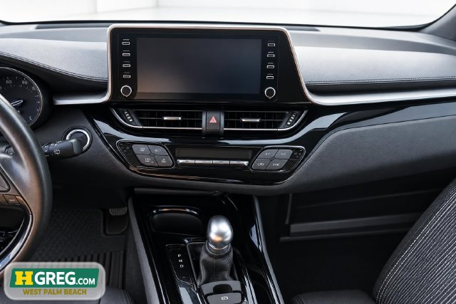 Used 2020 Toyota C-HR Limited FWD image 14