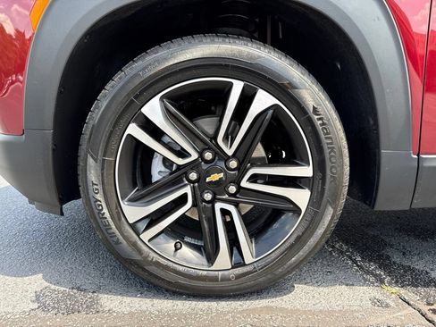 Used 2025 Chevrolet TrailBlazer LT w/ LPO, Blackout Package FWD image 29