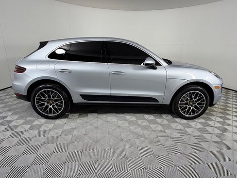 Used 2016 Porsche Macan S AWD/4WD image 4