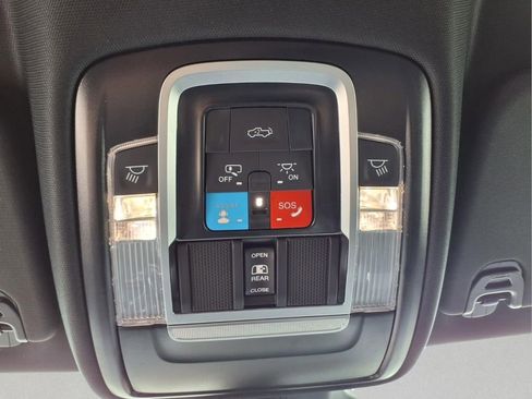 New 2026 RAM 1500 4x4 Crew Cab image 27