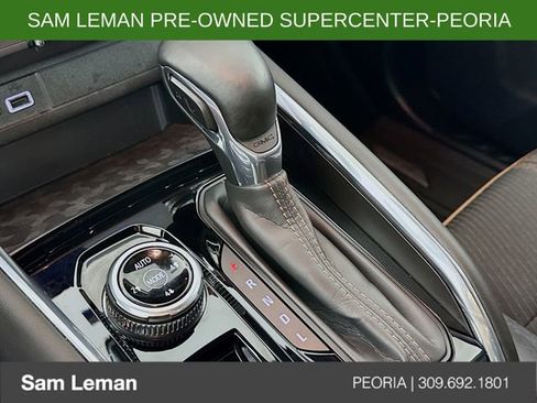 Used 2024 GMC Canyon AT4 image 17