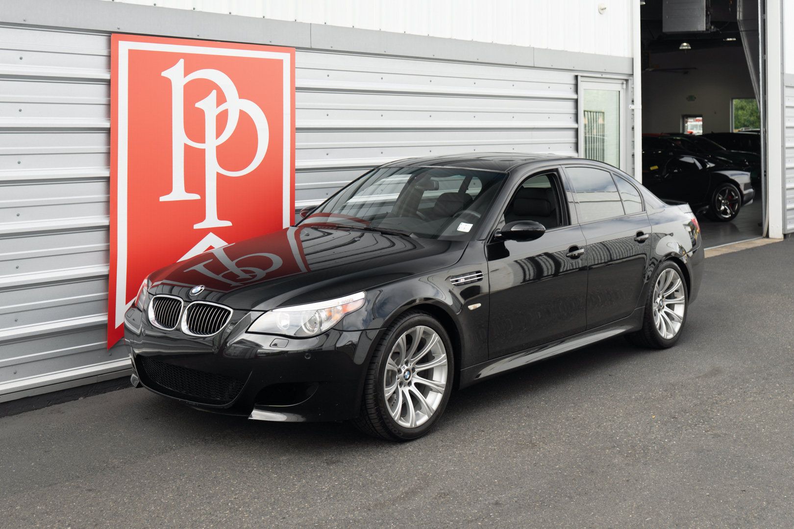 Used 2006 BMW M5 RWD image 24