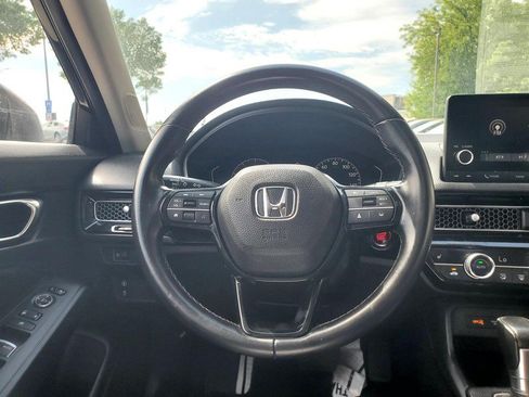 Used 2022 Honda Civic EX image 9
