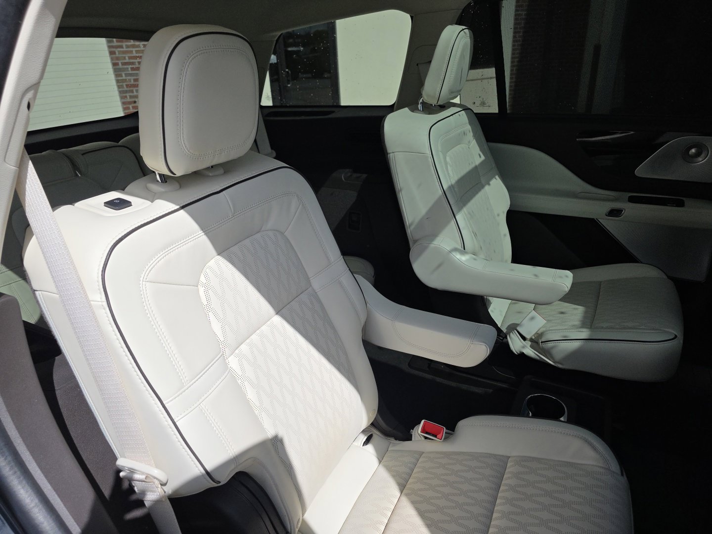 Used 2023 Lincoln Aviator Black Label Grand Touring AWD/4WD image 36