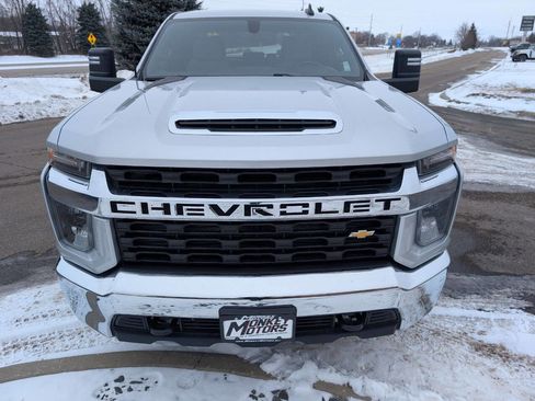 Used 2023 Chevrolet Silverado 2500 LT AWD/4WD image 4