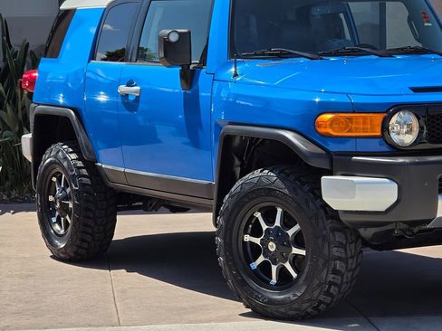 Used 2007 Toyota FJ Cruiser 4WD image 4