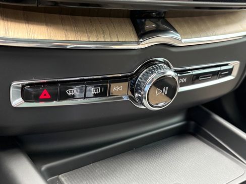 New 2026 Volvo XC60 B5 Plus w/ Protection Package Premier image 16
