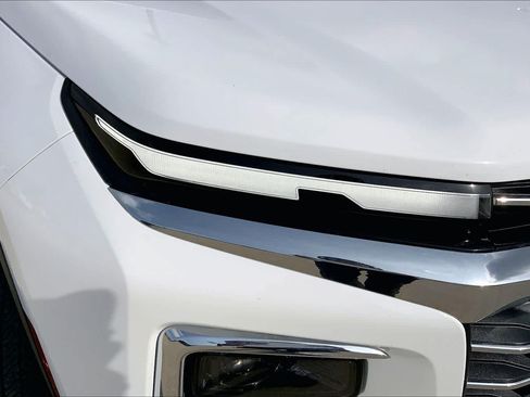 Used 2026 Chevrolet Traverse LT FWD image 26