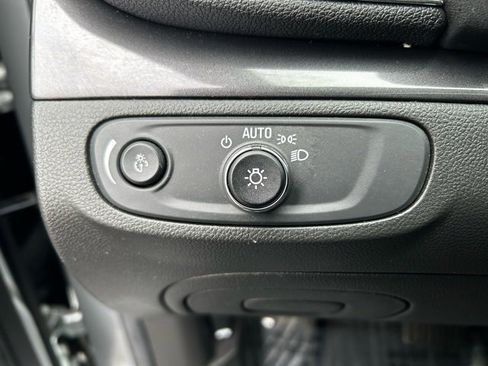 Used 2022 Buick Encore Preferred w/ Safety Package image 12