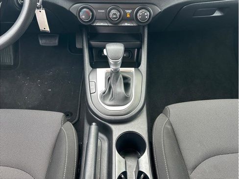 Used 2024 Kia Forte LXS image 18