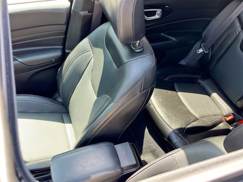 Used 2023 Jeep Compass High Altitude image 22