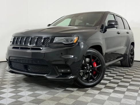 Used 2021 Jeep Grand Cherokee SRT w/ Trailer Tow Group IV AWD/4WD image 31