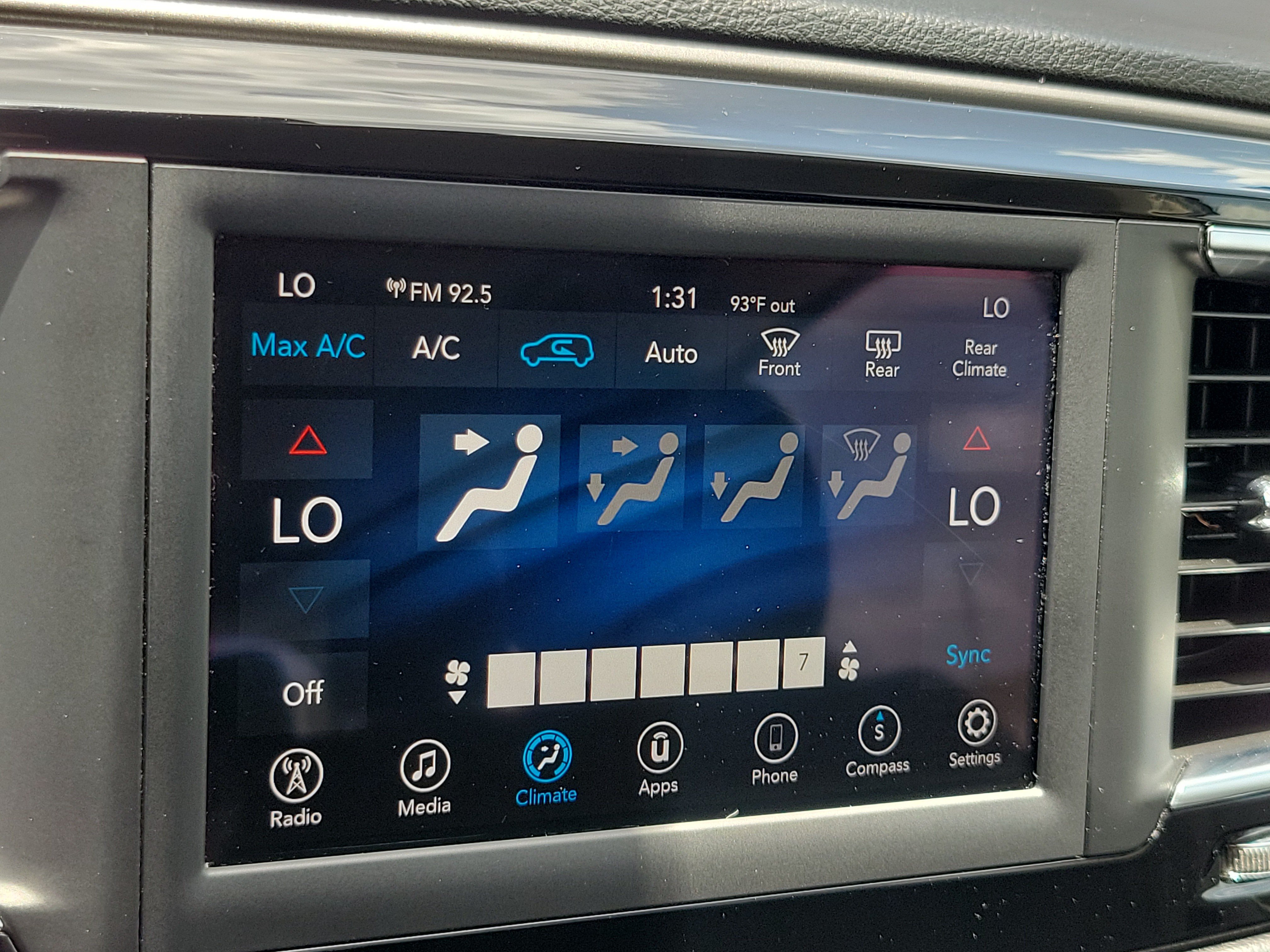 Used 2020 Chrysler Pacifica Touring FWD image 20