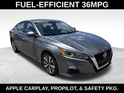 Used 2022 Nissan Altima 2.5 SV