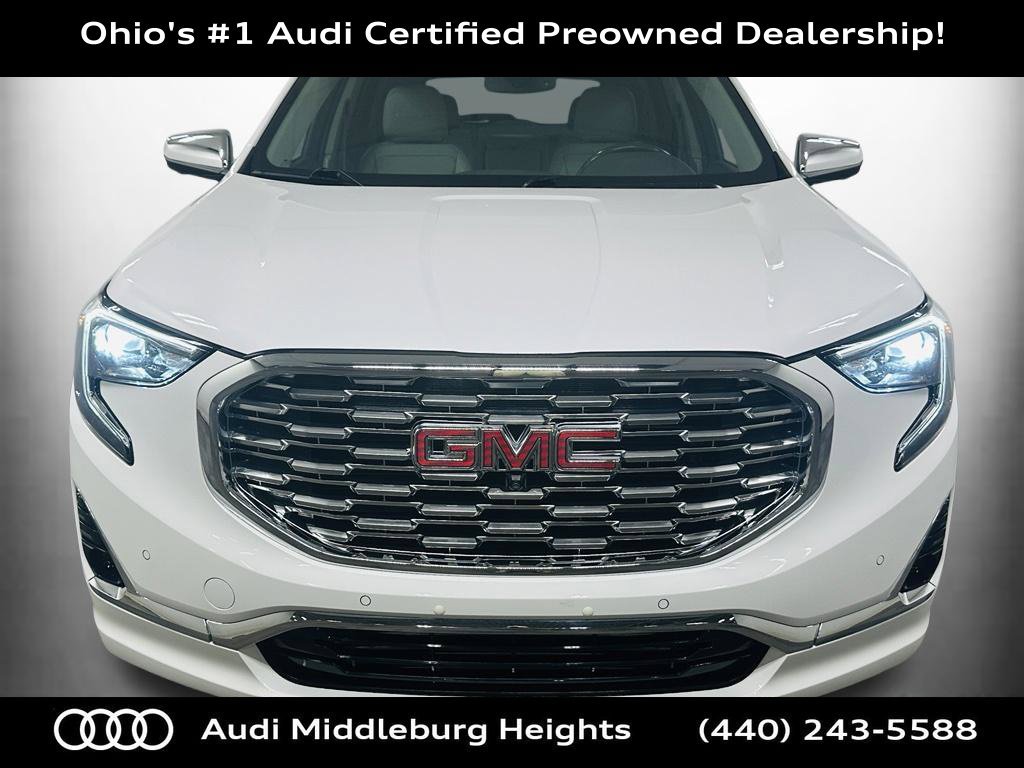 Used 2020 GMC Terrain Denali w/ Denali Premium Package AWD/4WD image 2