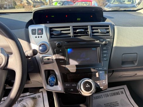 Used 2012 Toyota Prius V Three image 11