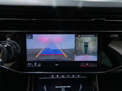 Used 2020 Audi SQ8 Prestige image 25