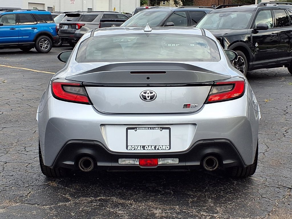 Used 2022 Toyota GR86 Premium w/ ALL Weather Mat Package (TMS) RWD image 20