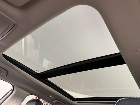 Used 2024 Honda Pilot Touring image 24