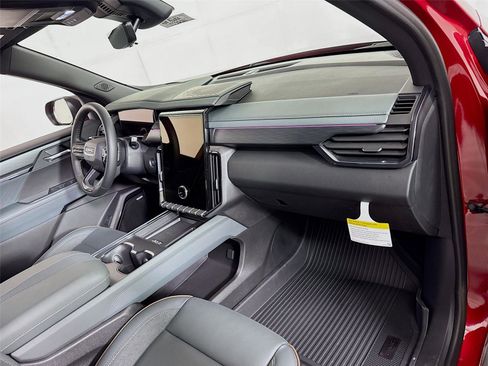 New 2026 GMC Acadia AT4 w/ Luxury Package AWD/4WD image 24