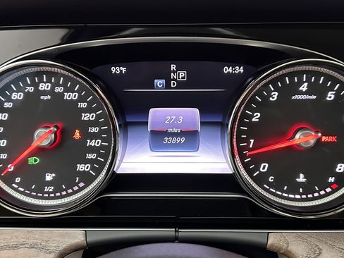Used 2017 Mercedes-Benz E 300 image 19