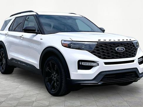 Certified 2024 Ford Explorer ST-Line w/ Class IV Trailer Tow Package AWD/4WD image 12