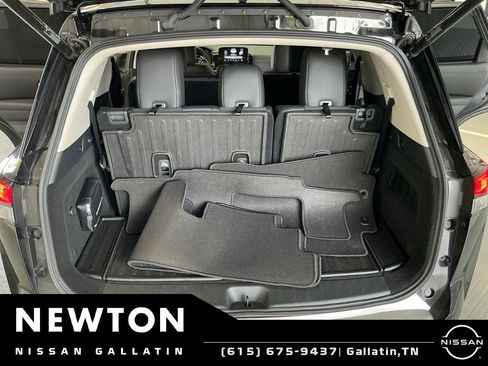 Used 2025 Nissan Pathfinder SL w/ Cargo Package FWD image 15