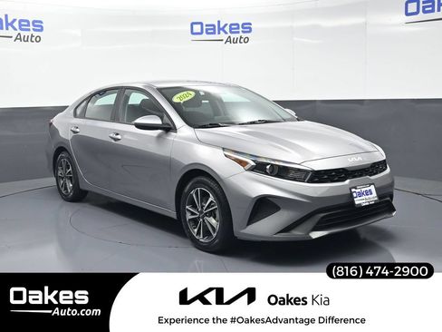 Certified 2024 Kia Forte LXS FWD image 1
