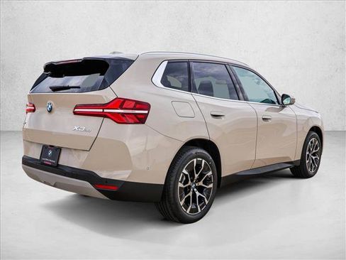 Certified 2026 BMW X3 xDrive30 w/ Convenience Package AWD/4WD image 5