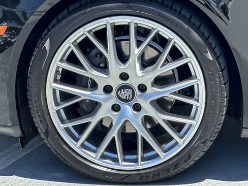 Used 2023 Porsche Panamera image 24