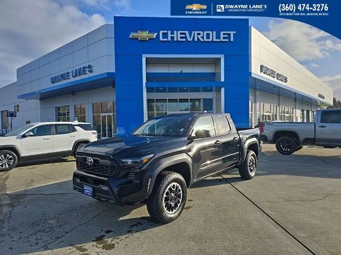 Used 2025 Toyota Tacoma TRD Off-Road image 1