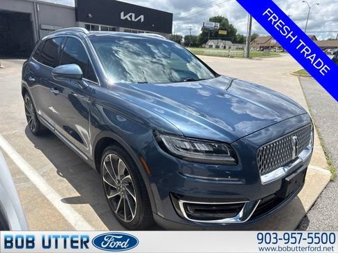 Used 2019 Lincoln Nautilus Reserve FWD image 2