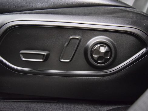 Used 2024 Jeep Grand Cherokee Limited w/ Luxury Tech Group II AWD/4WD image 27