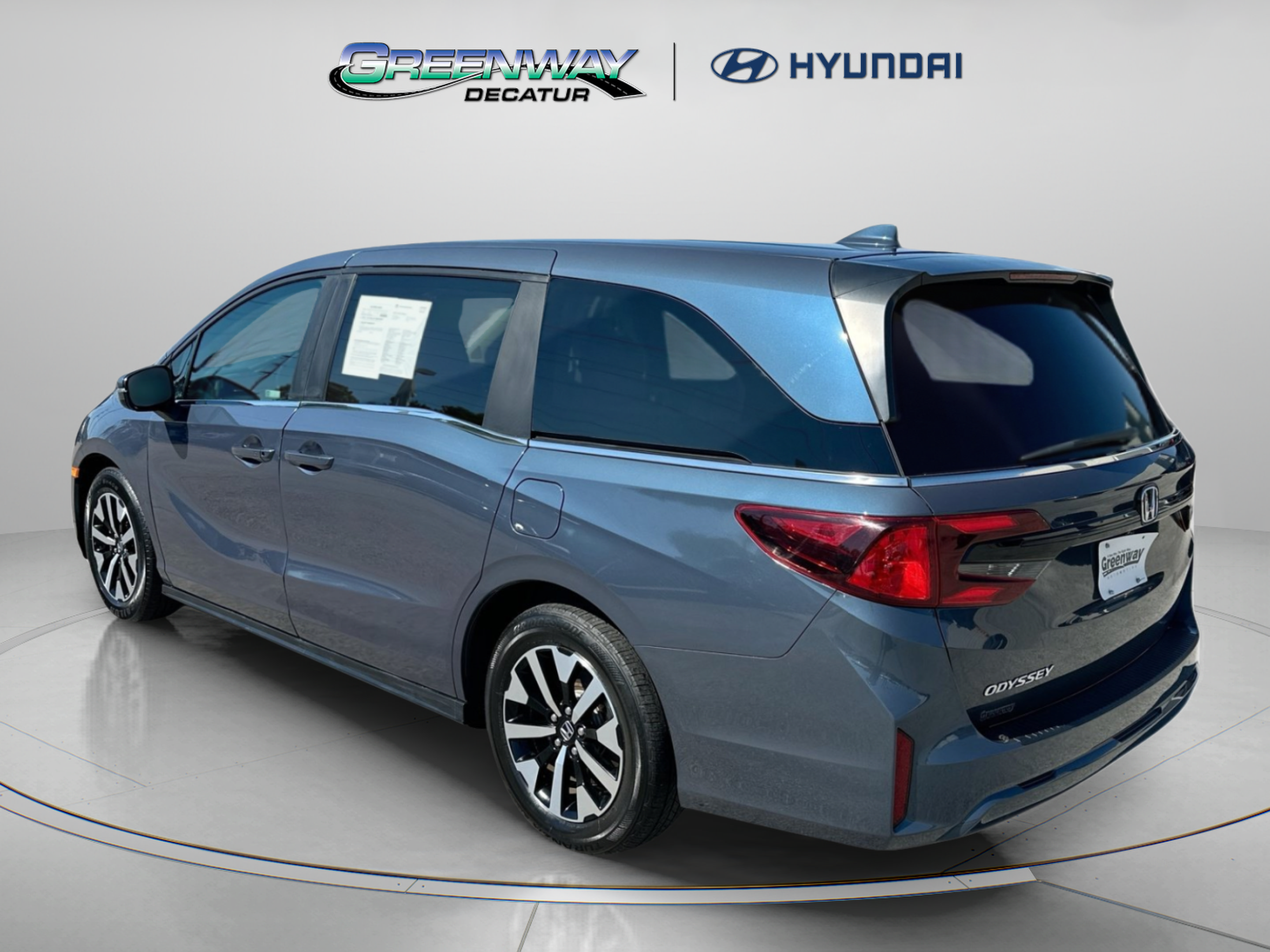 Used 2025 Honda Odyssey EX-L image 6