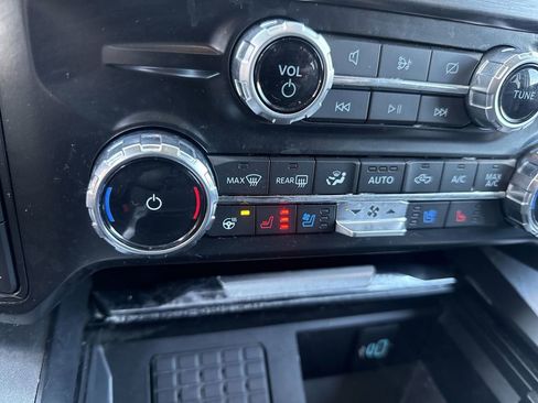 Used 2023 Ford F250 Lariat w/ Lariat Ultimate Package image 31