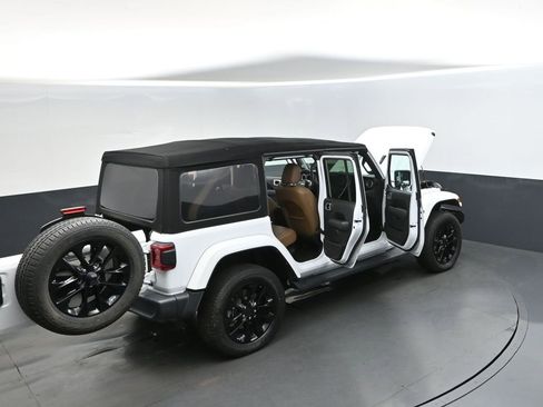 Used 2021 Jeep Wrangler Unlimited Sahara image 51