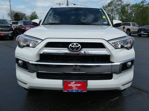 Used 2019 Toyota 4Runner 4WD image 9