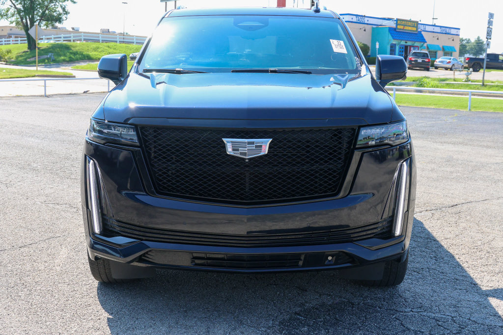 Used 2022 Cadillac Escalade Sport w/ Touring Package AWD/4WD image 2