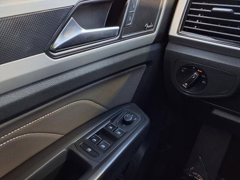 Used 2023 Volkswagen Atlas Cross Sport SEL Premium R-Line image 19