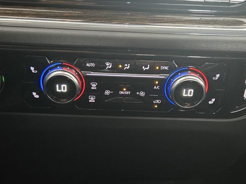 Used 2024 GMC Sierra 1500 Elevation RWD image 20
