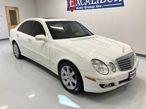 Used 2008 Mercedes-Benz E 350 Sedan image 12