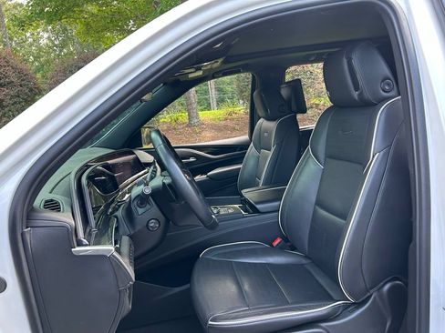 Used 2024 Cadillac Escalade Sport w/ Touring Package AWD/4WD image 41
