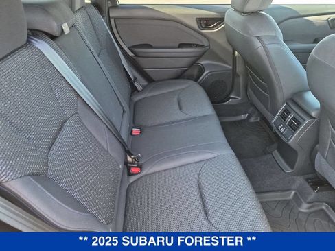 Used 2025 Subaru Forester Premium AWD/4WD image 30