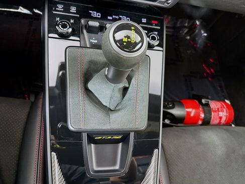Certified 2025 Porsche 911 GT3 RS RWD image 18