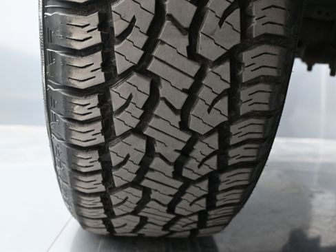 Used 2023 Ford F150 Platinum image 19